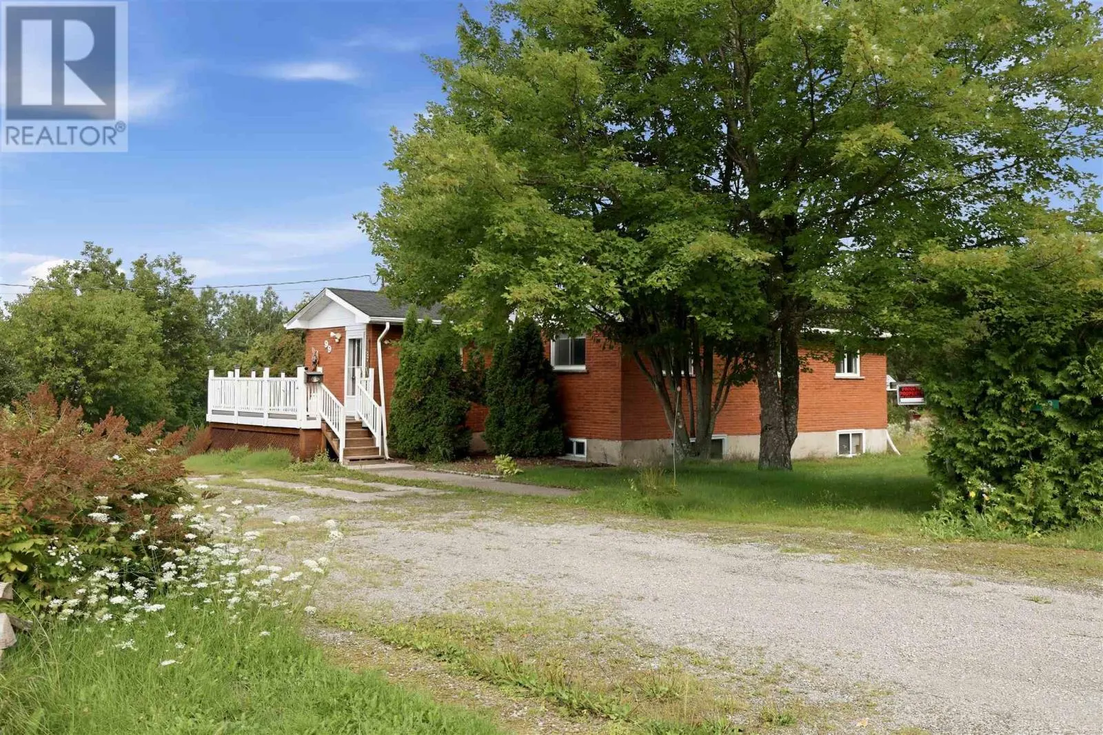 99 Findlay RD E