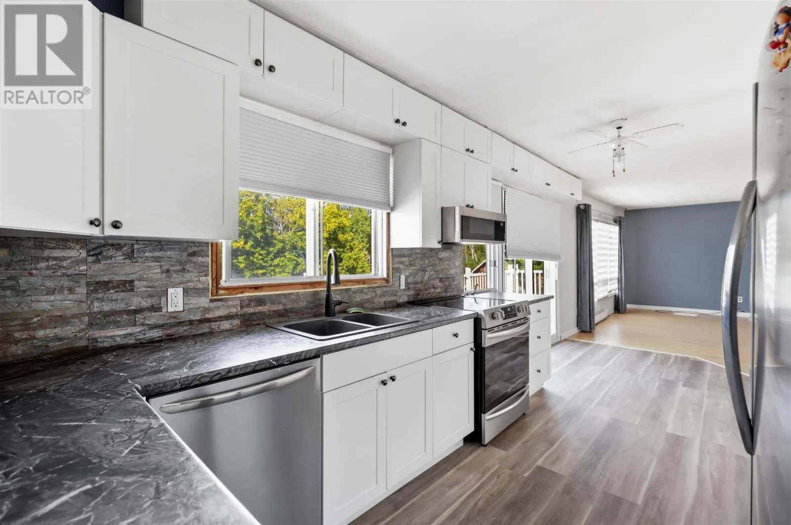 99 Findlay RD E