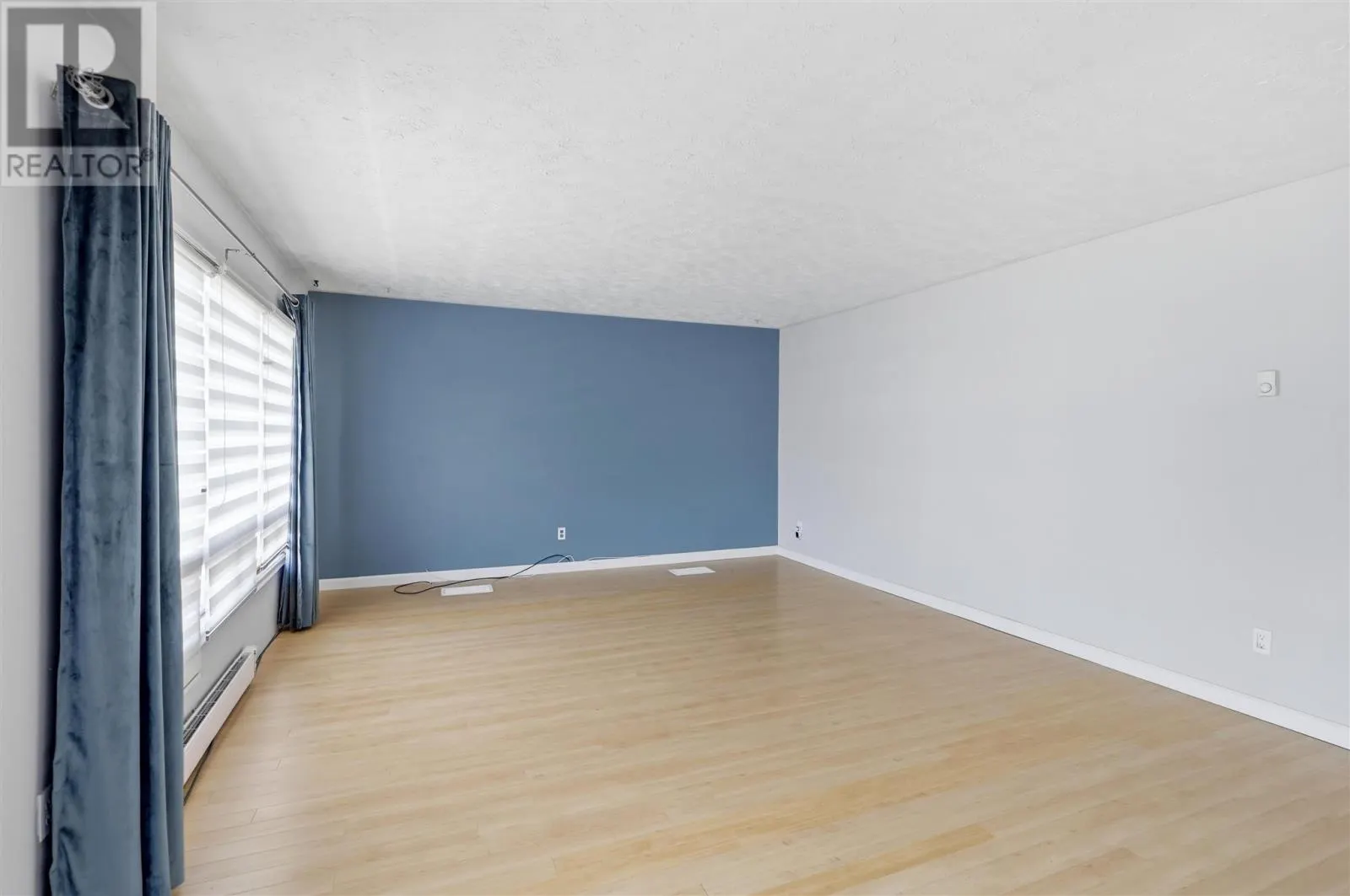 99 Findlay RD E