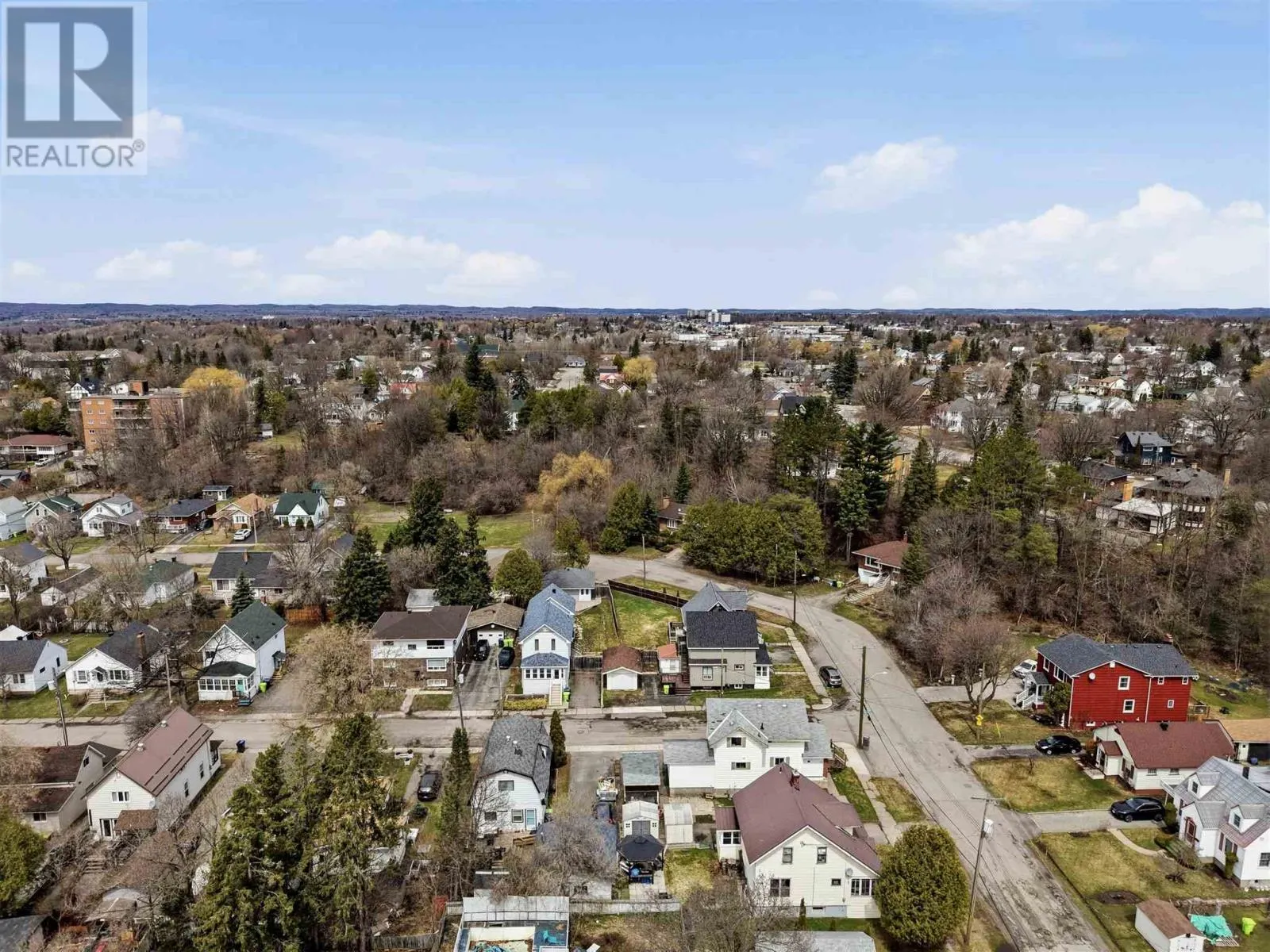 49 Hawthorne AVE
