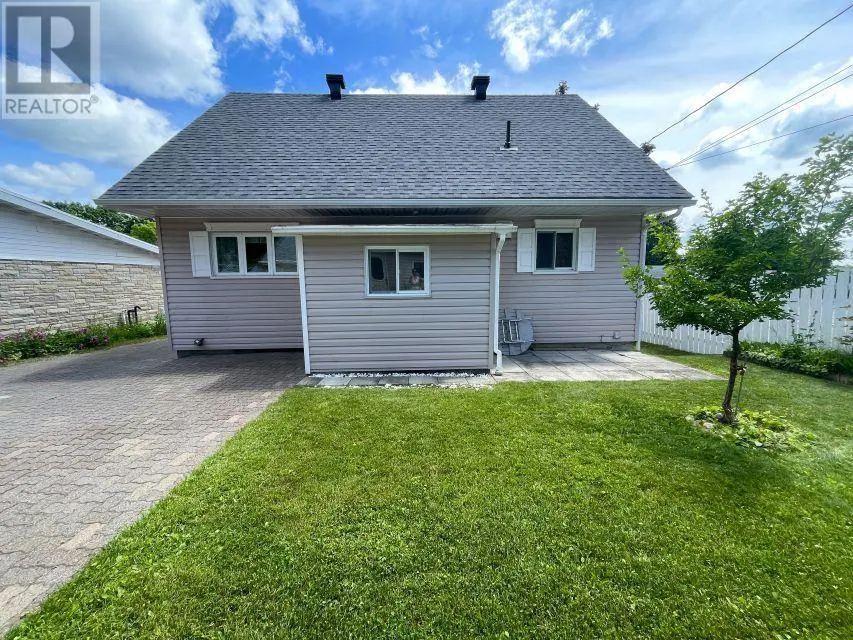 66 Dieppe AVE
