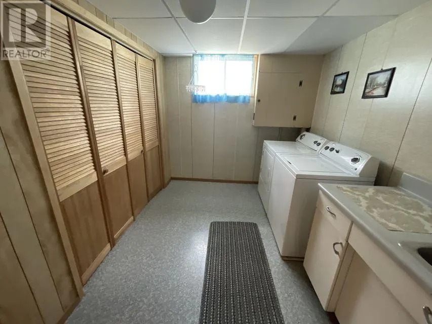 66 Dieppe AVE