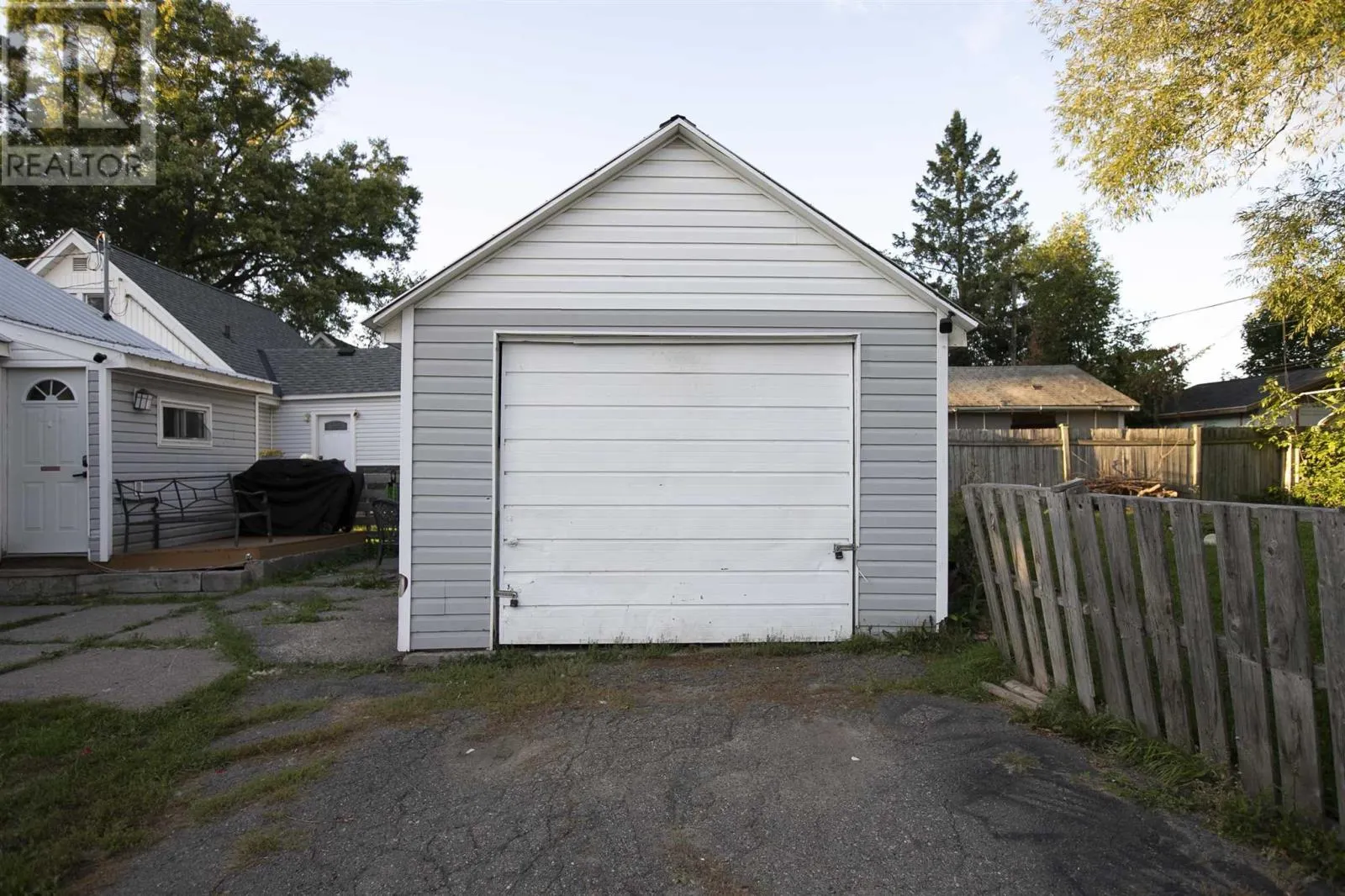 666 Shafer AVE