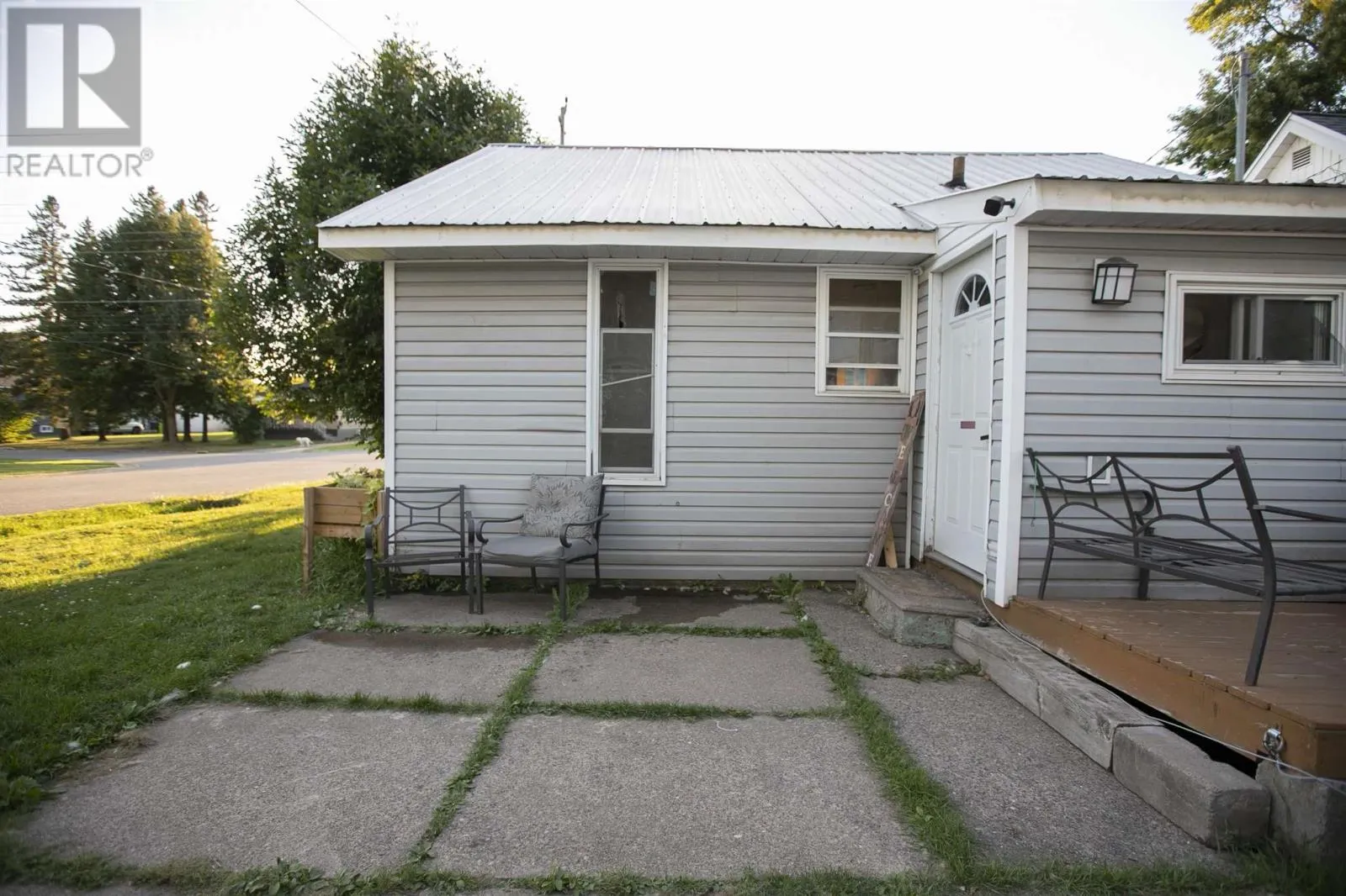 666 Shafer AVE