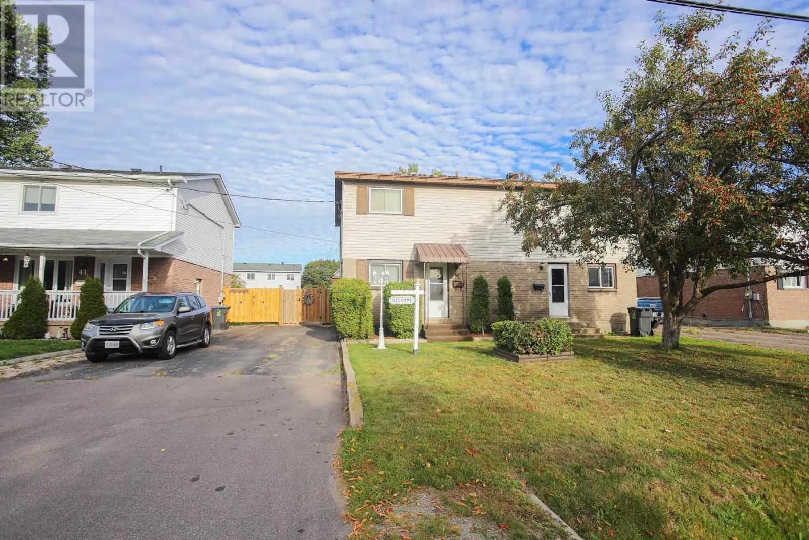 43 Broadview DR