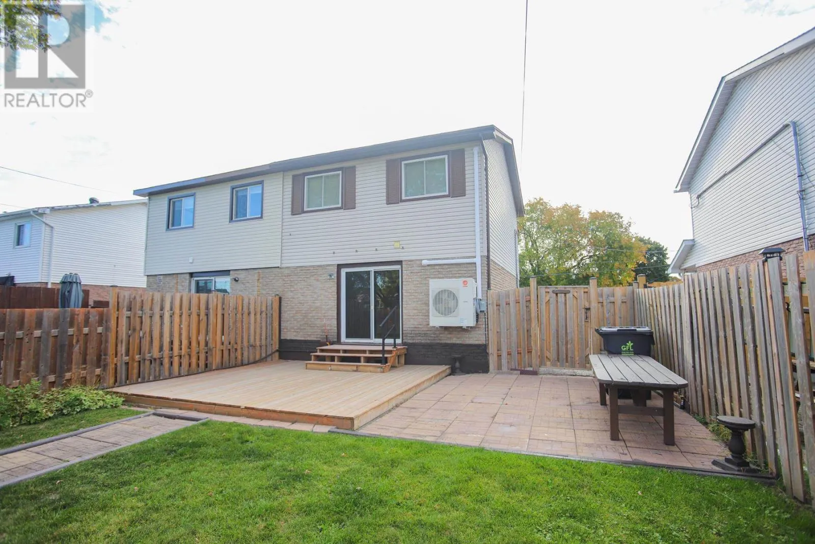 43 Broadview DR