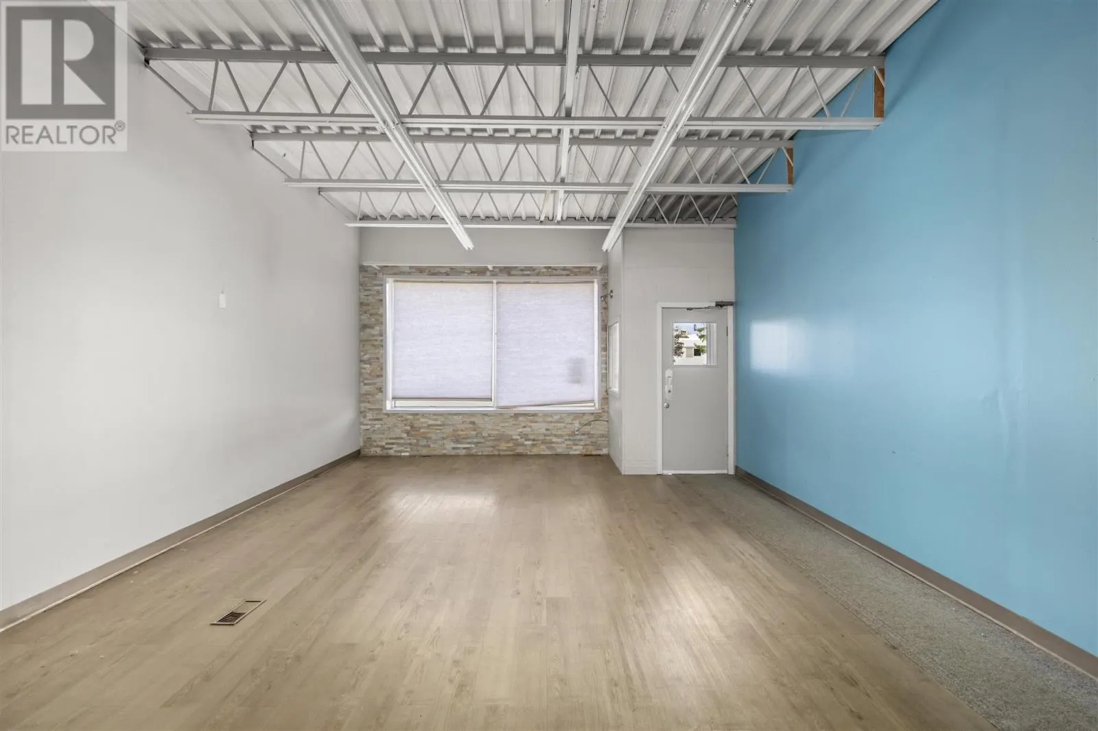 145 Northern AVE