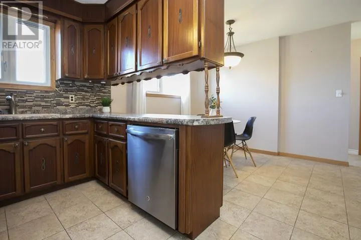 403 Sydenham RD
