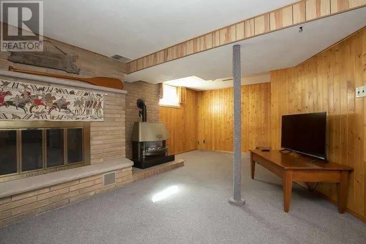 403 Sydenham RD
