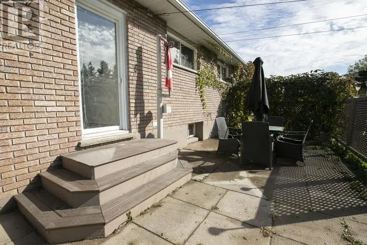 403 Sydenham RD