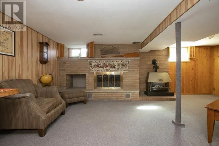 403 Sydenham RD