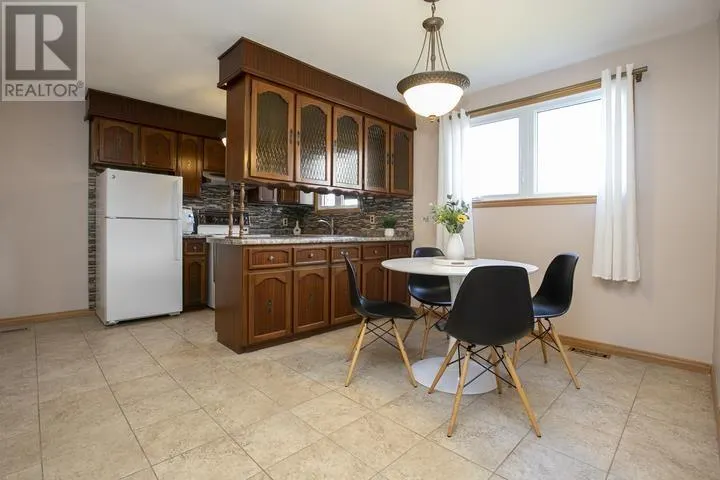 403 Sydenham RD