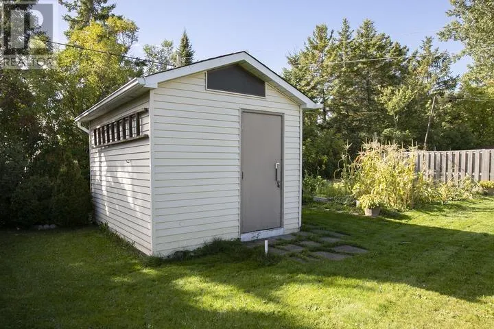 403 Sydenham RD