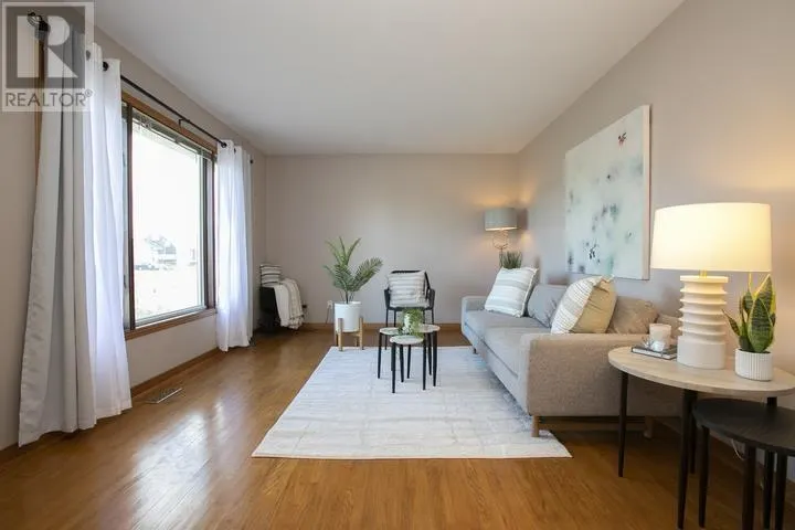403 Sydenham RD