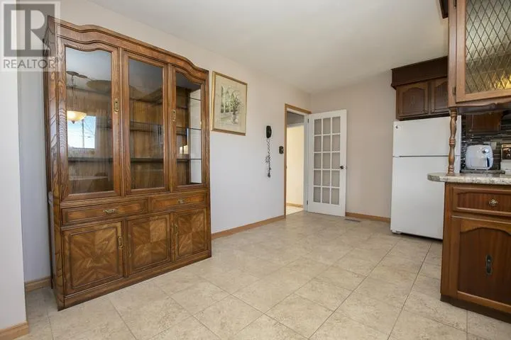 403 Sydenham RD
