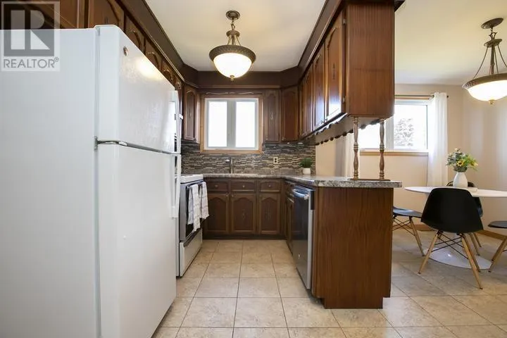 403 Sydenham RD