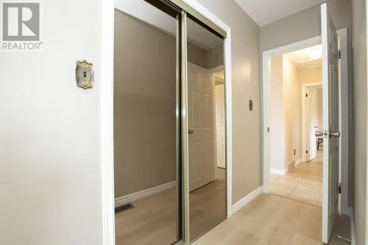 403 Sydenham RD
