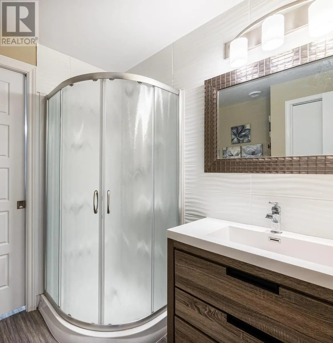 25 Village CT