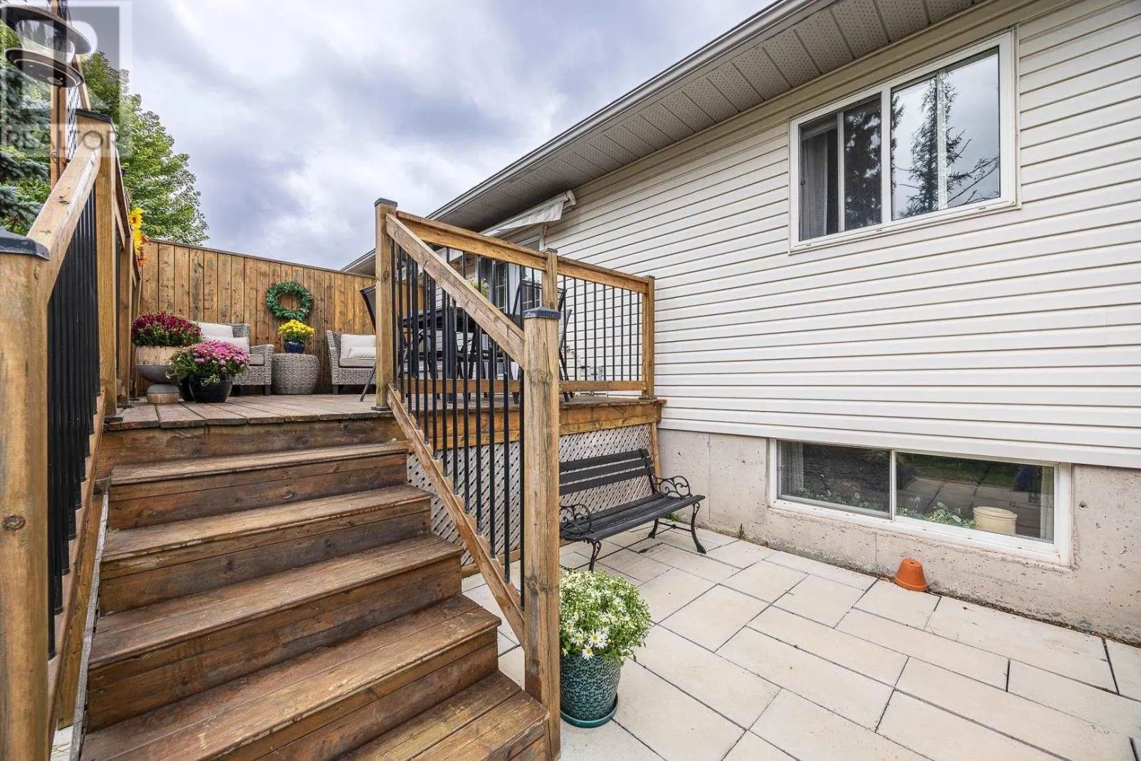 25 Village CT