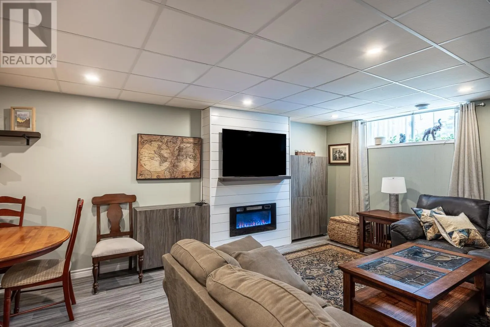 25 Village CT