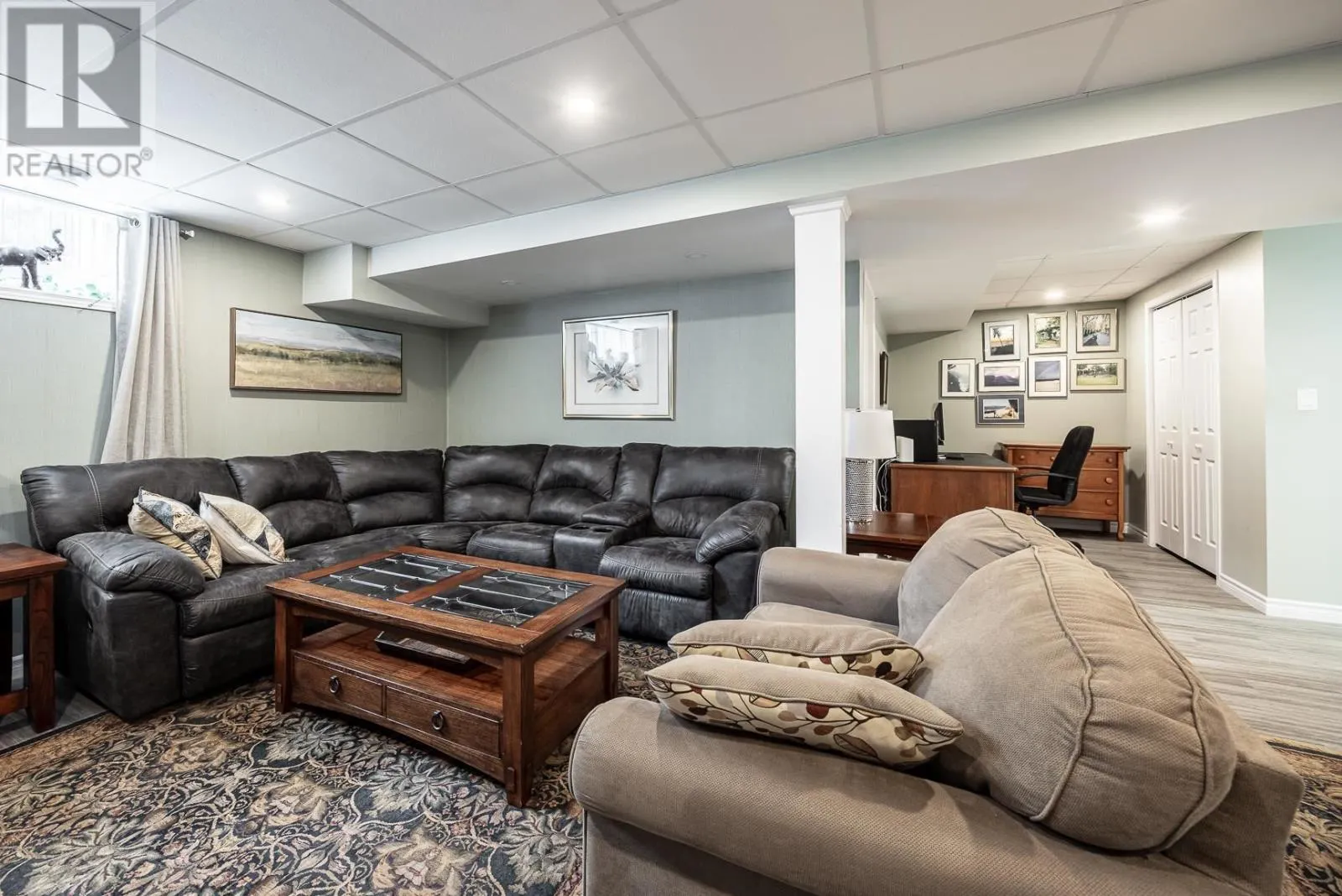 25 Village CT