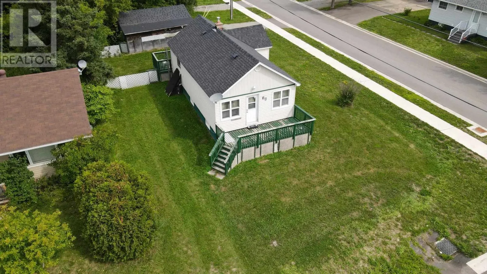 16 Stevens ST