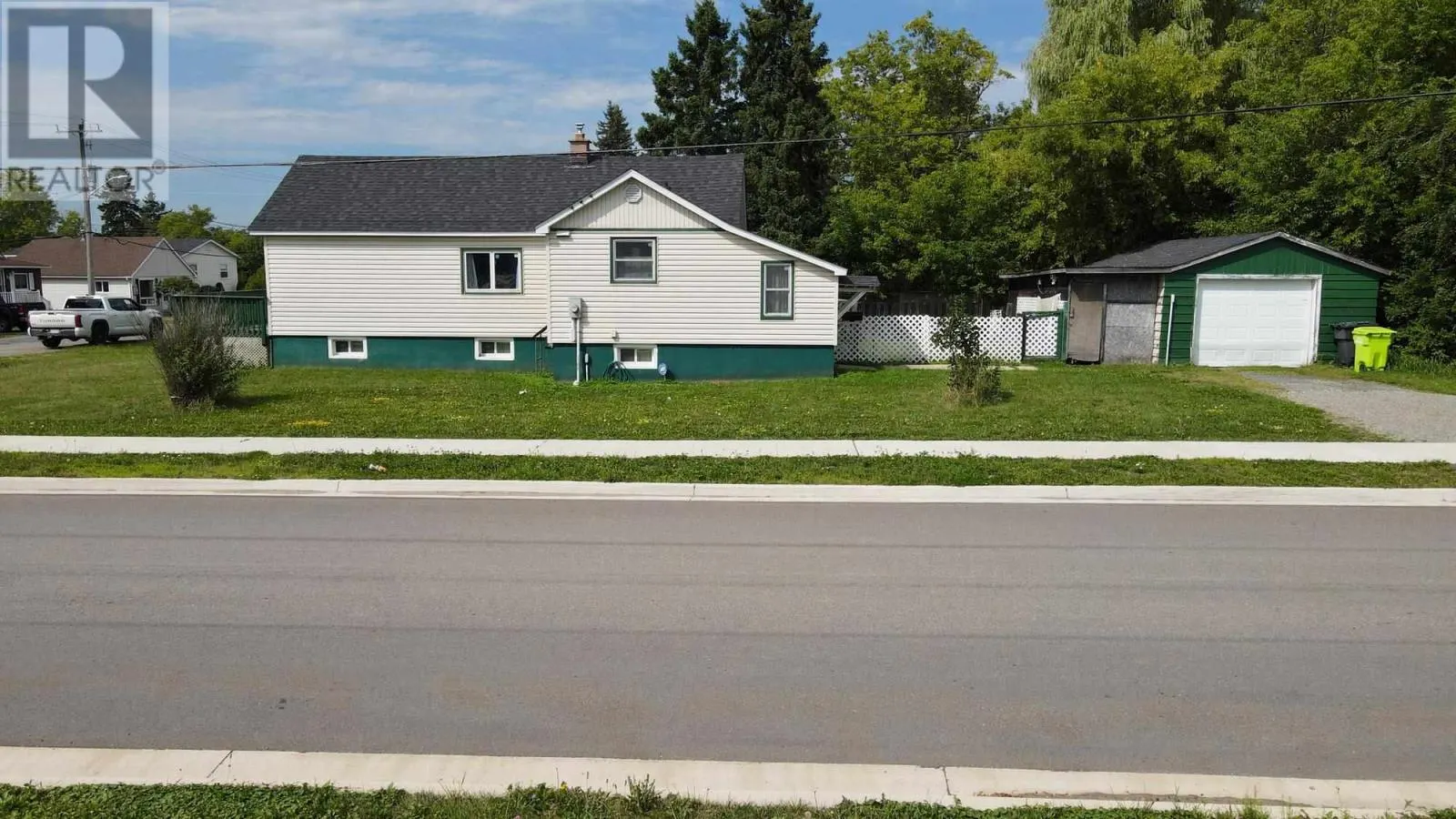 16 Stevens ST