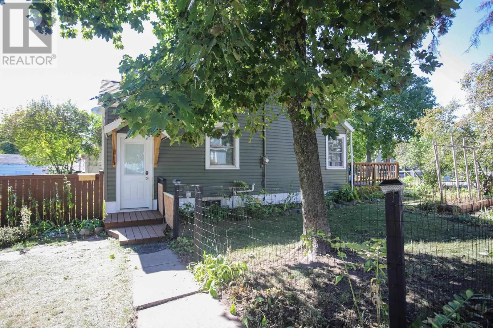 28 Putney RD