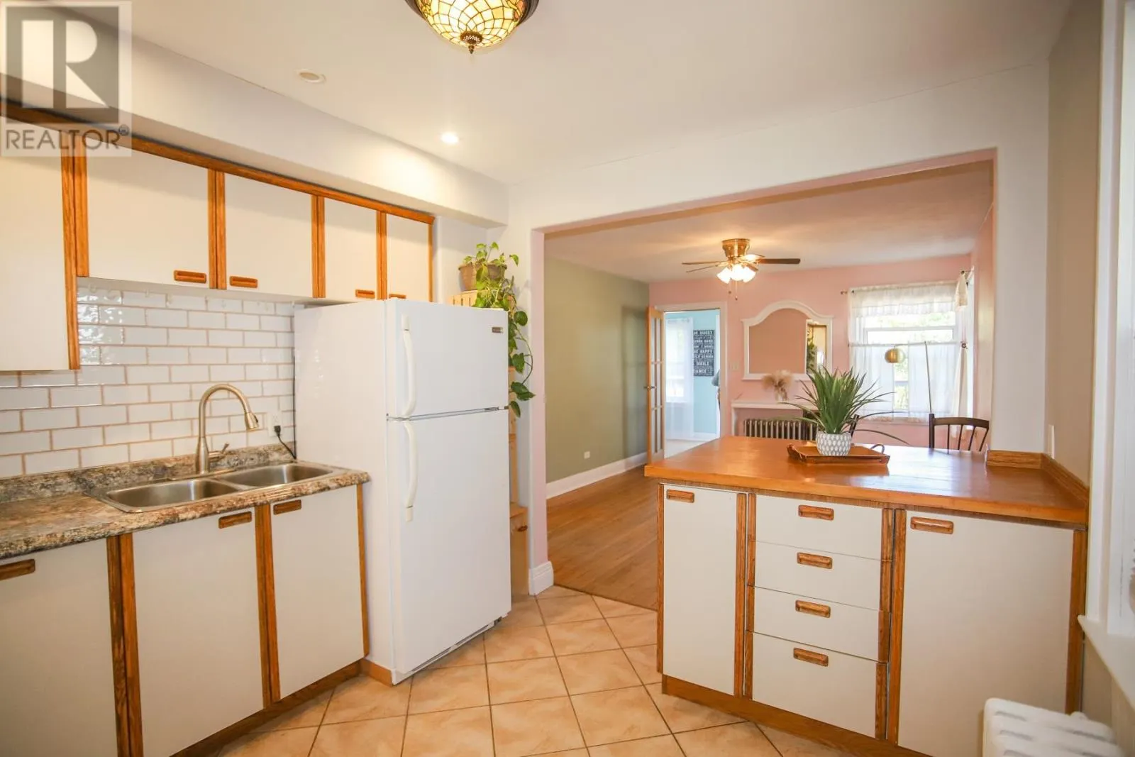 28 Putney RD