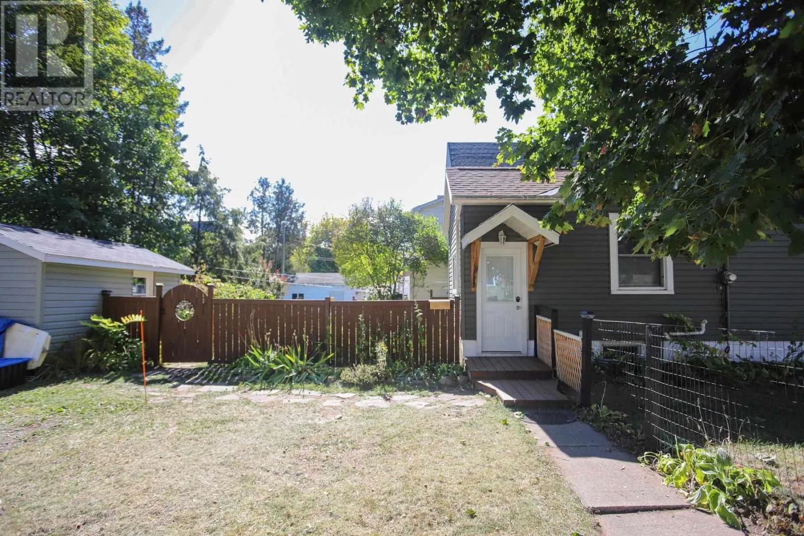 28 Putney RD
