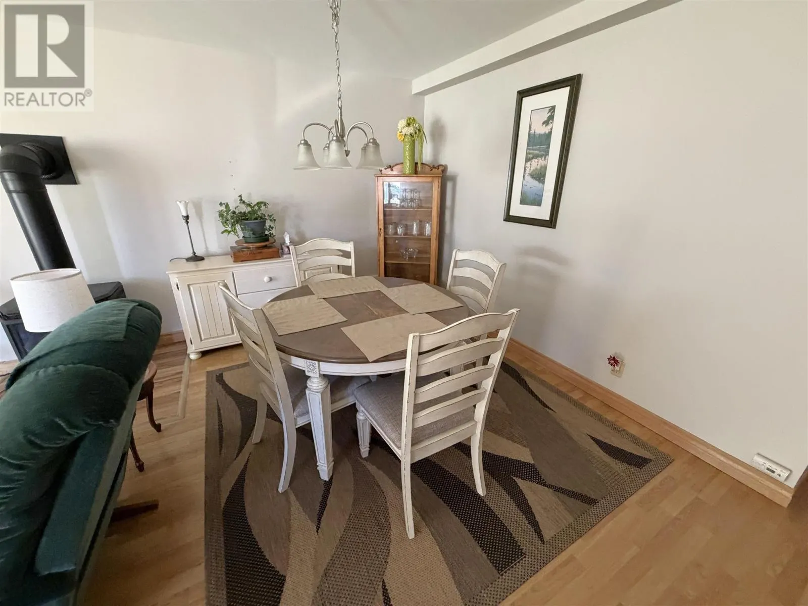 88 Esten DR S
