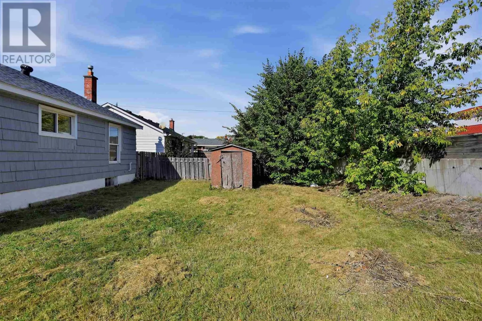 118 Blake AVE