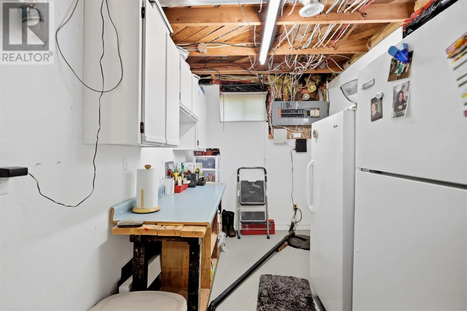 435 Chambers AVE
