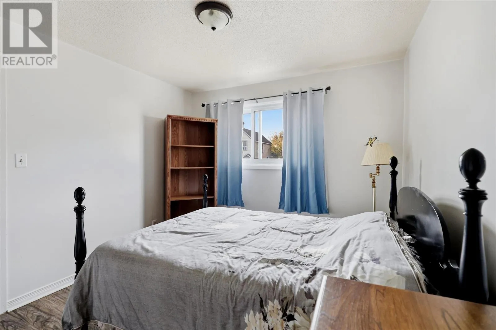 386 Second AVE
