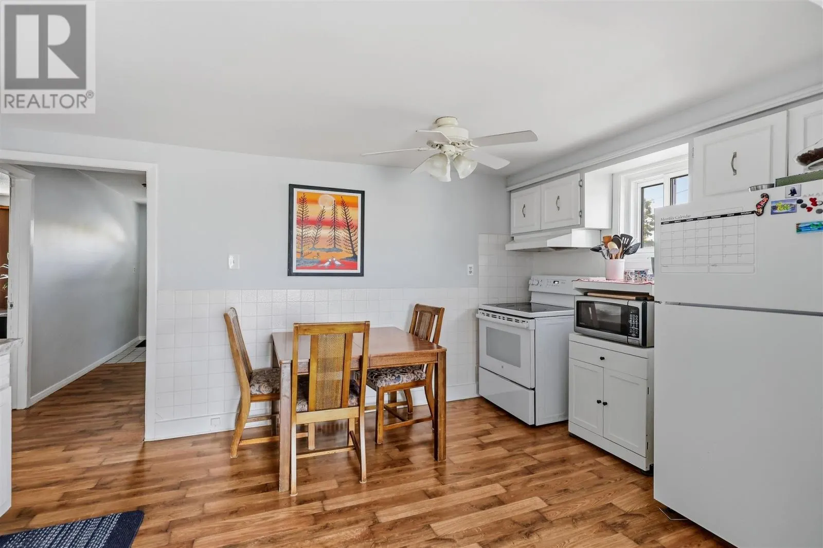 386 Second AVE