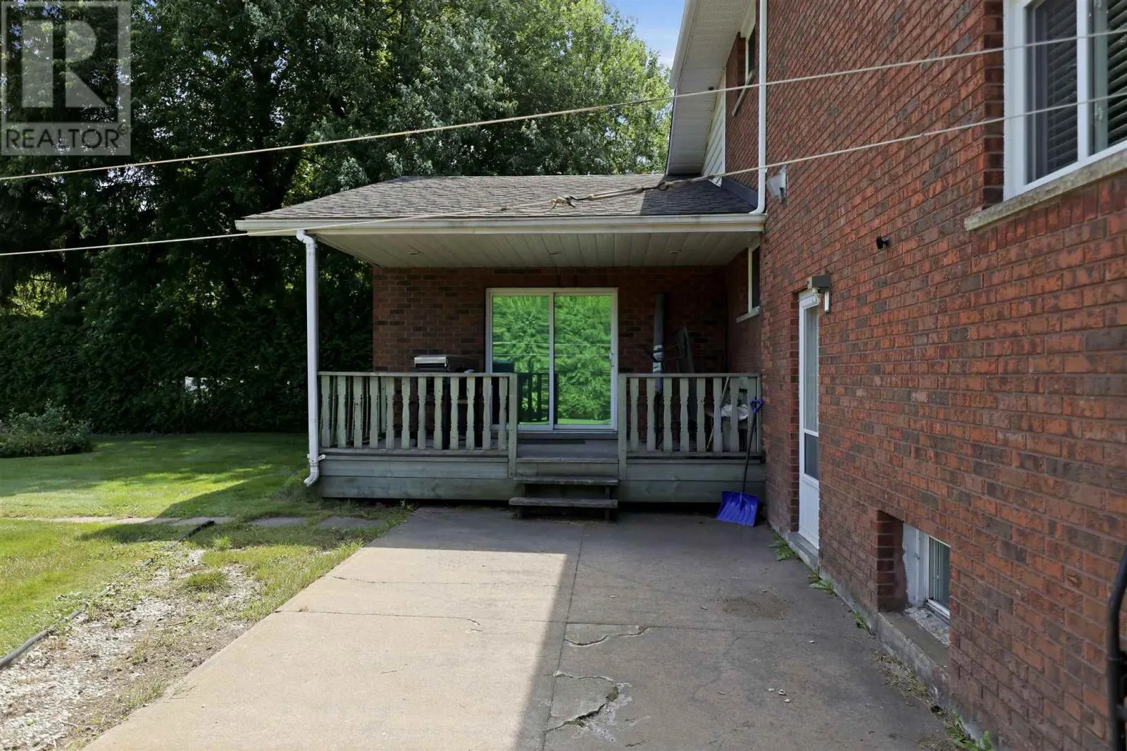 382 Nixon RD