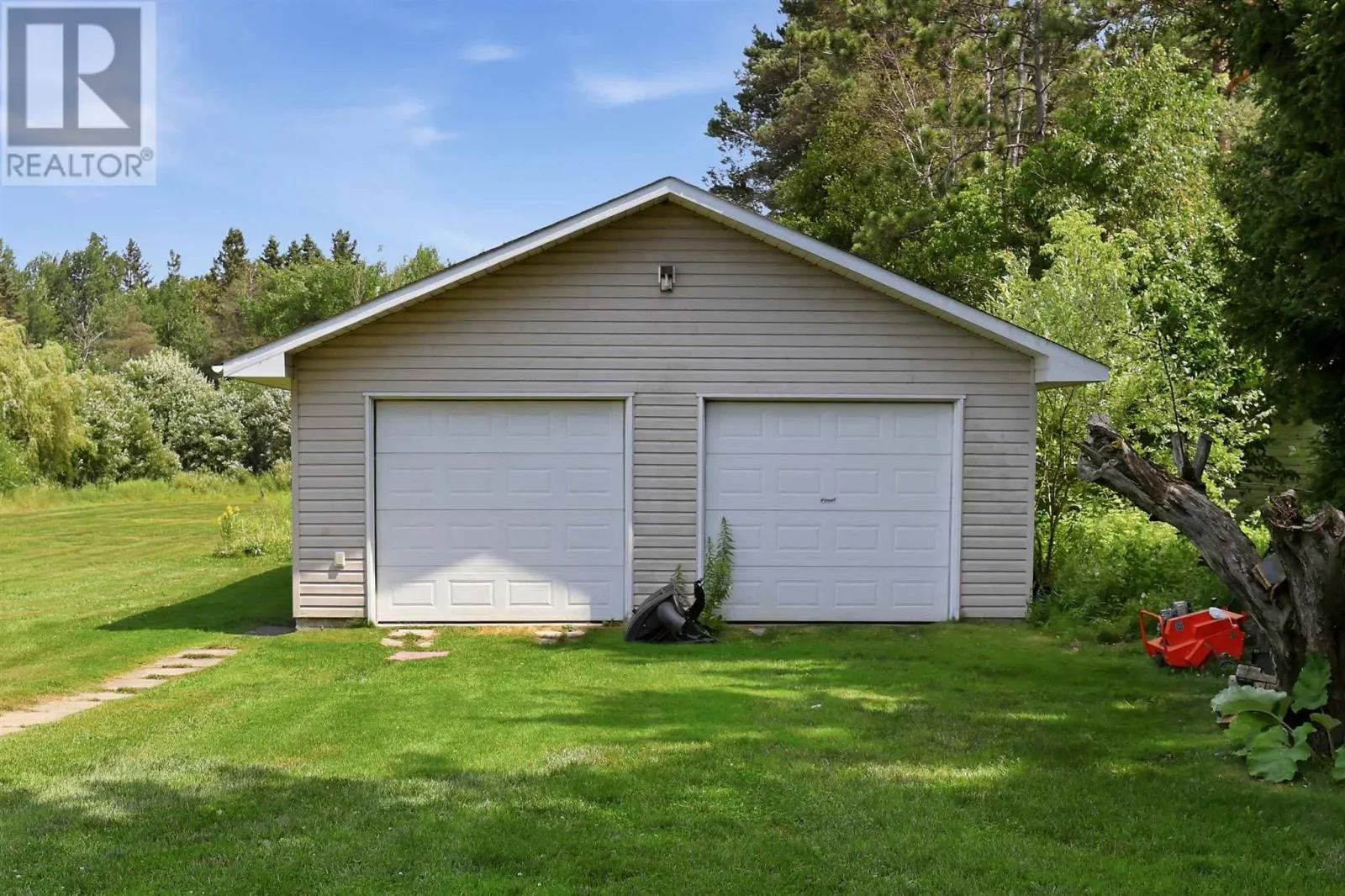 382 Nixon RD