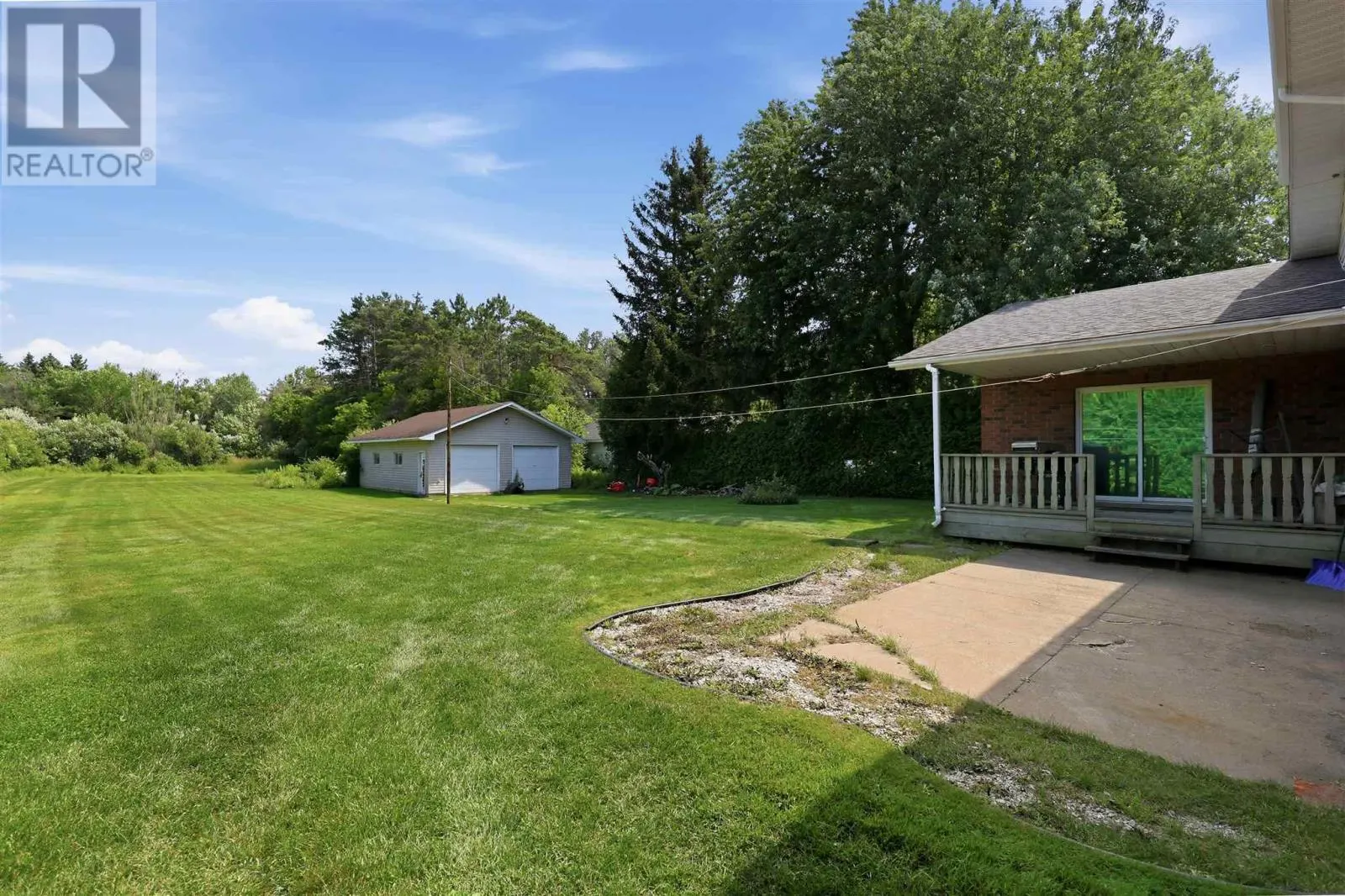 382 Nixon RD