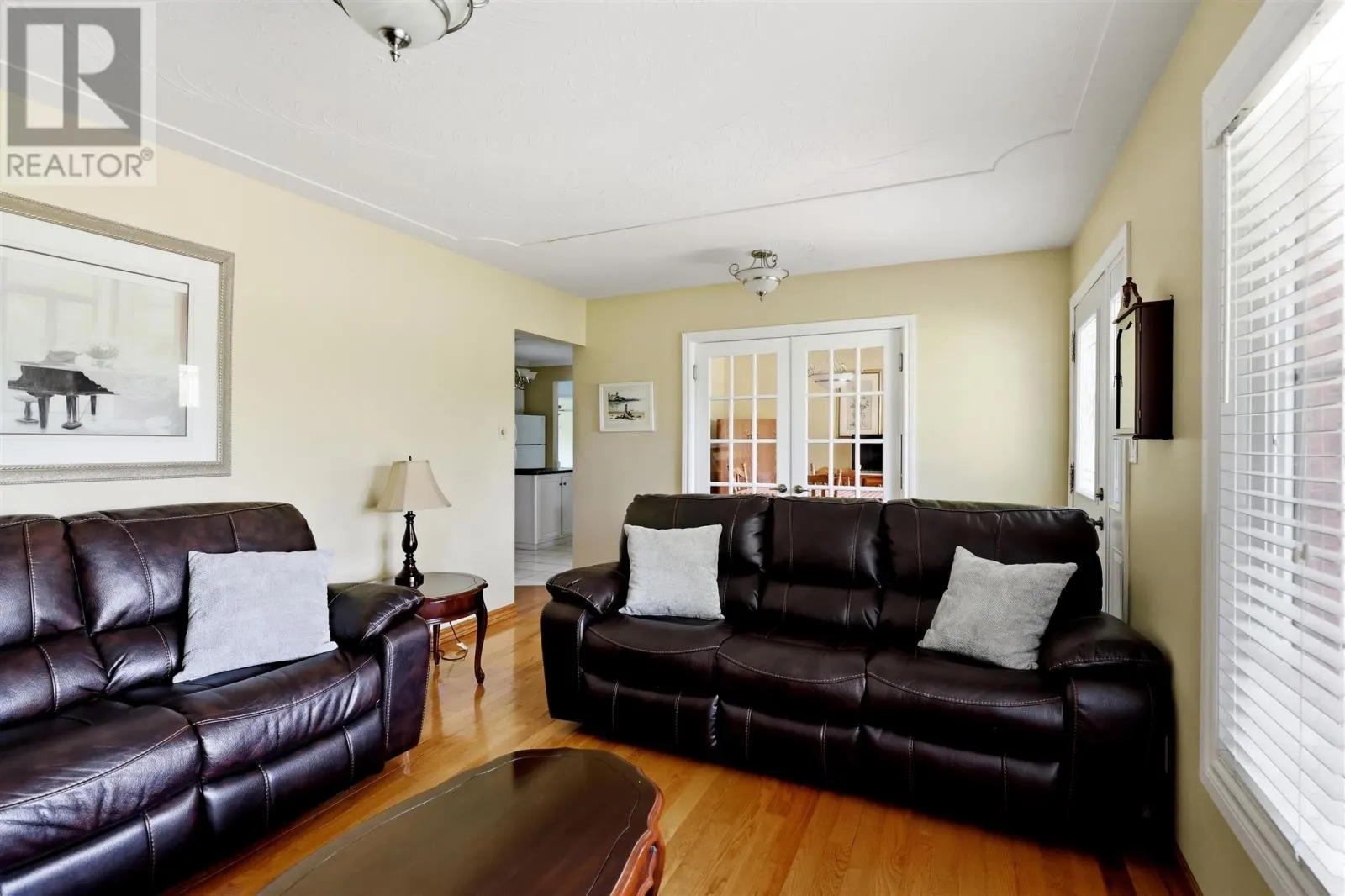 382 Nixon RD