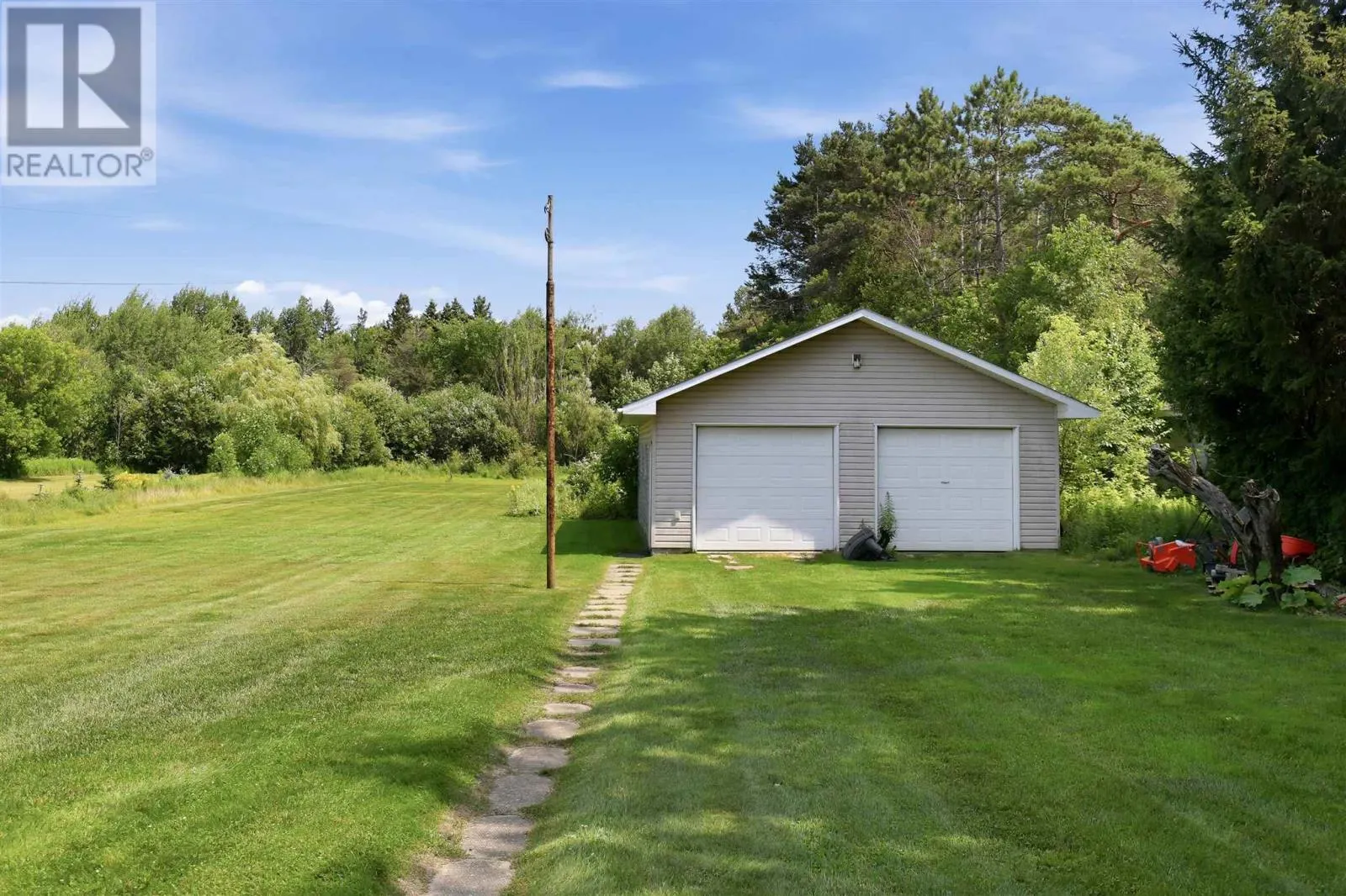 382 Nixon RD