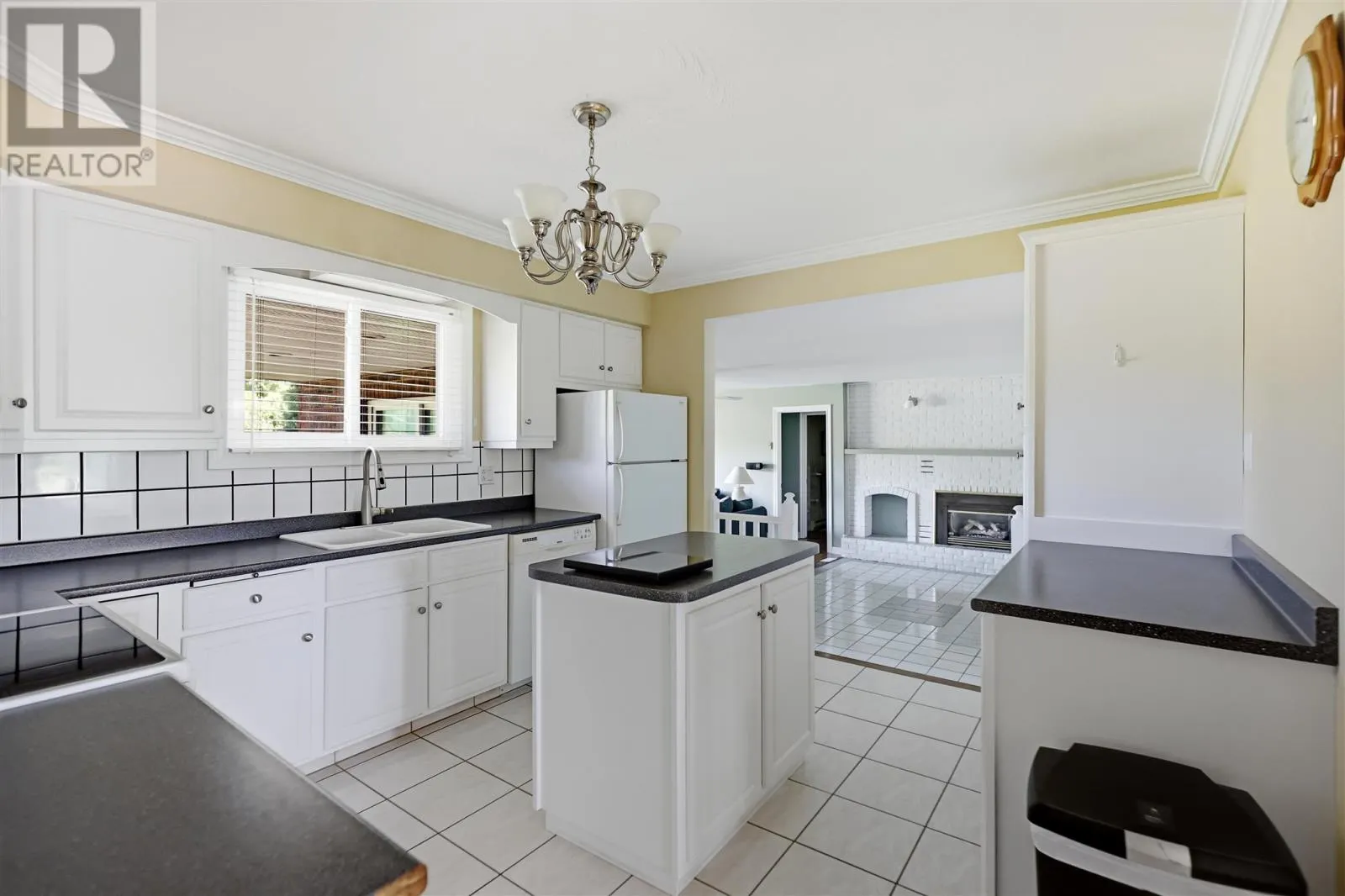 382 Nixon RD