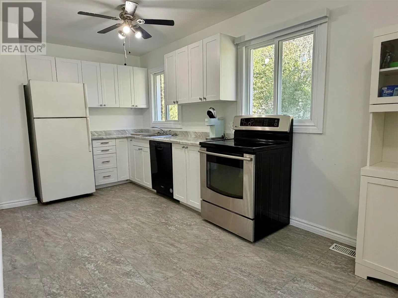 135 Dieppe AVE
