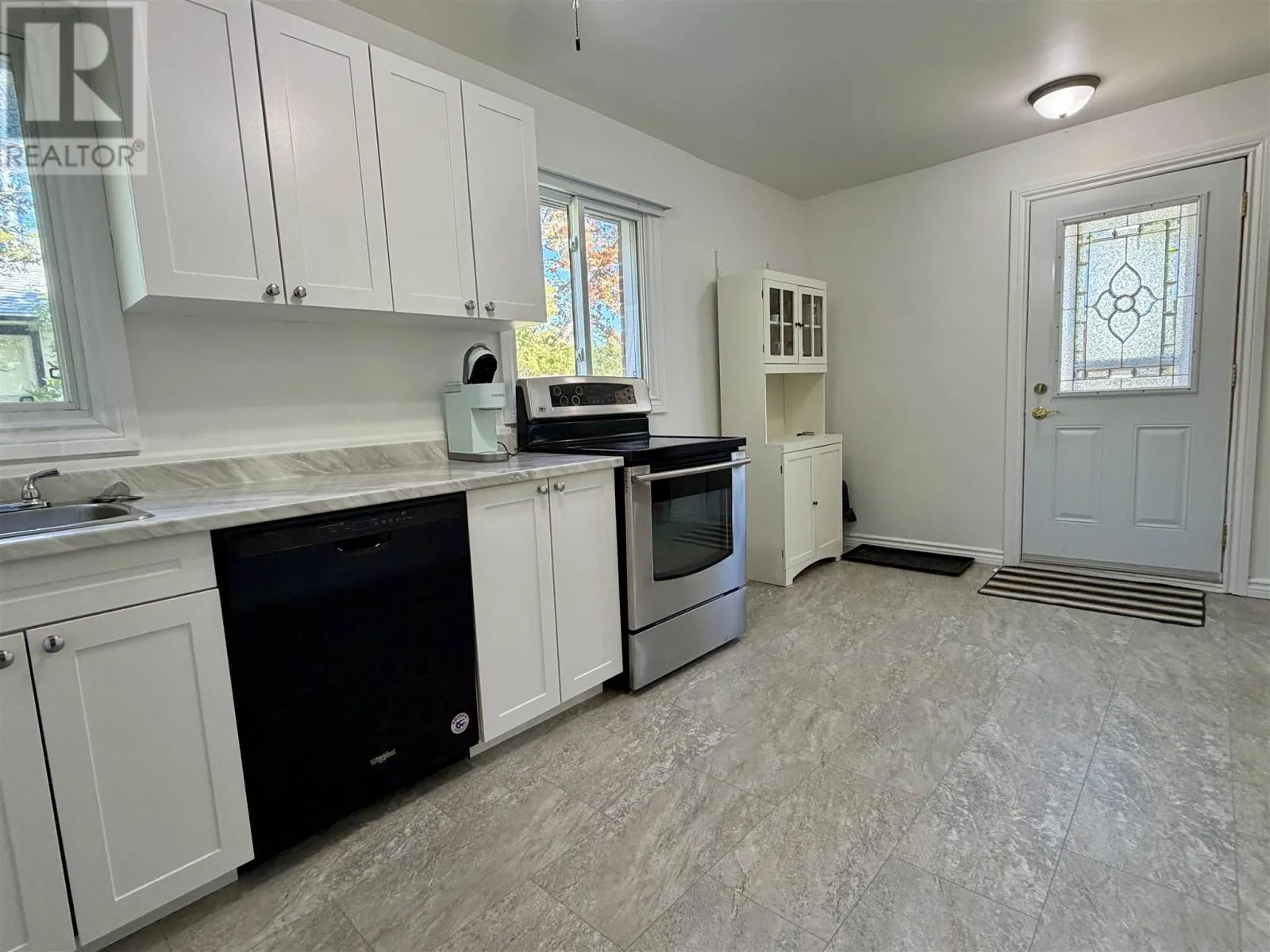 135 Dieppe AVE