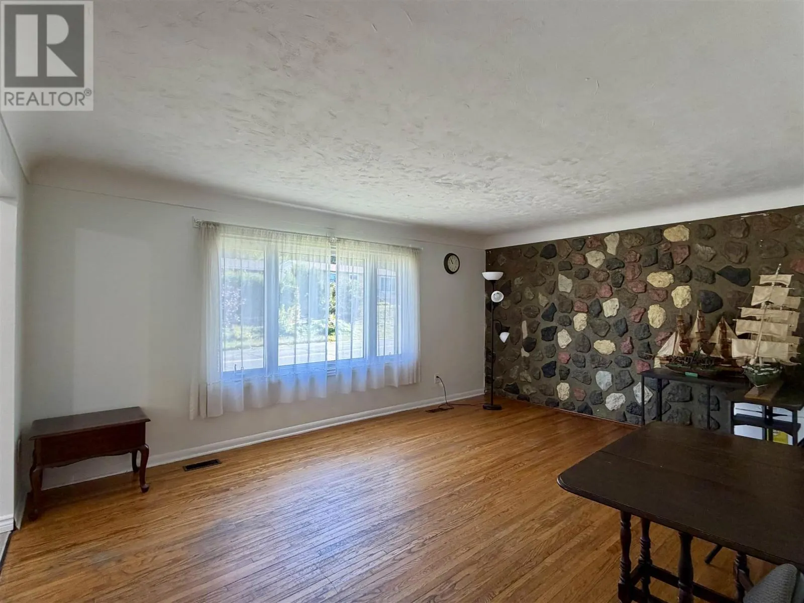 135 Dieppe AVE