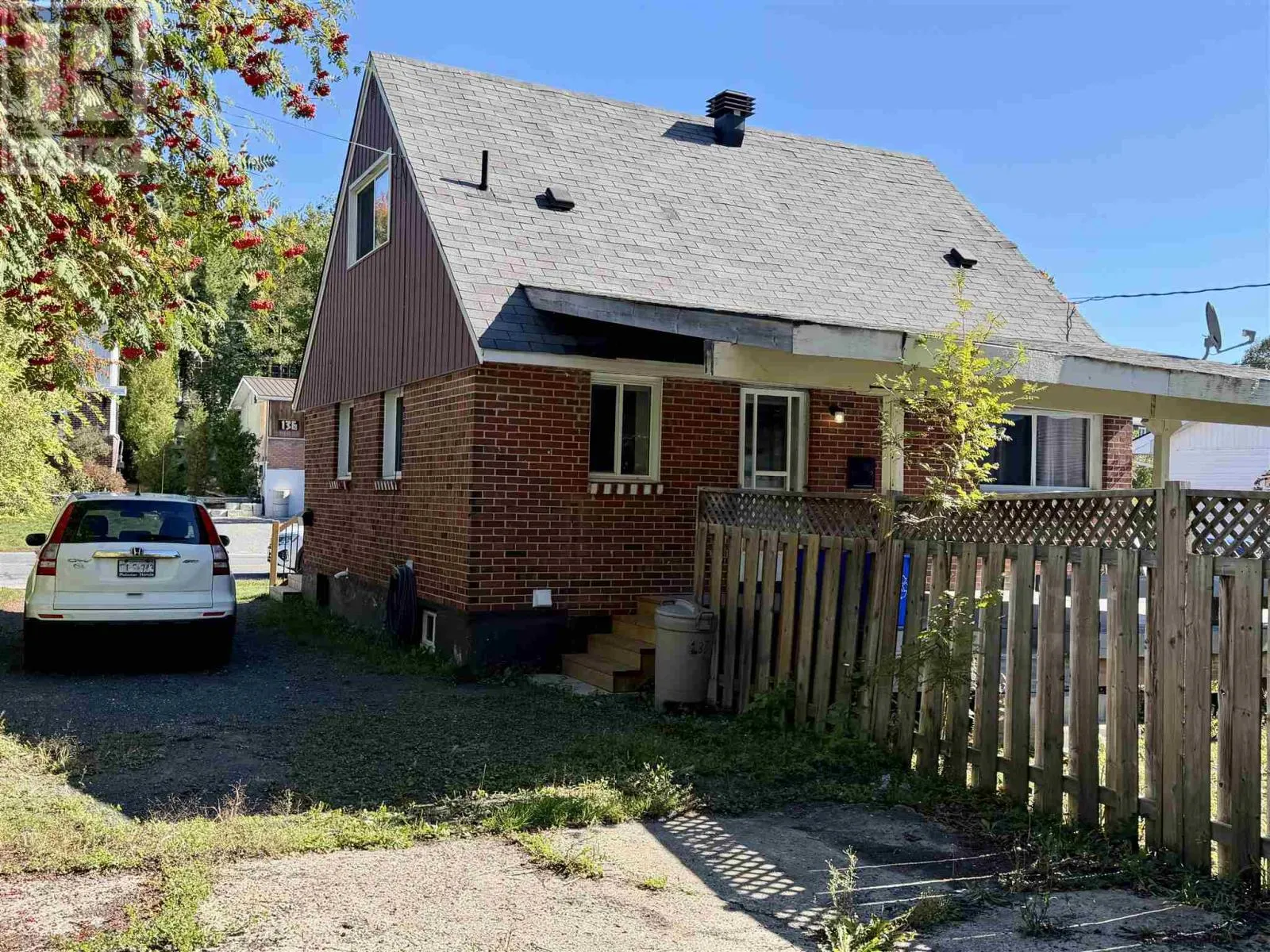 135 Dieppe AVE