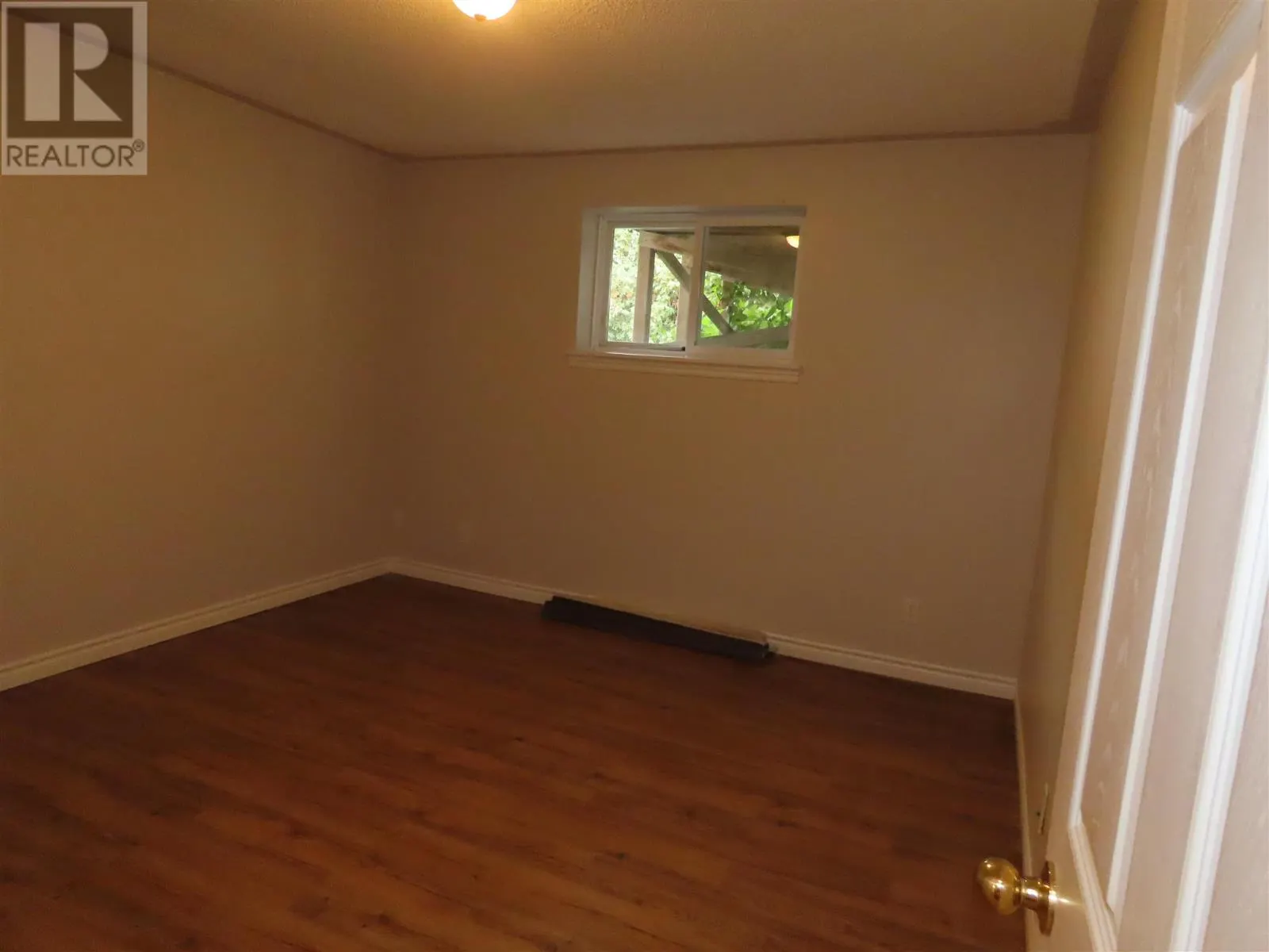 3 Elmwood AVE