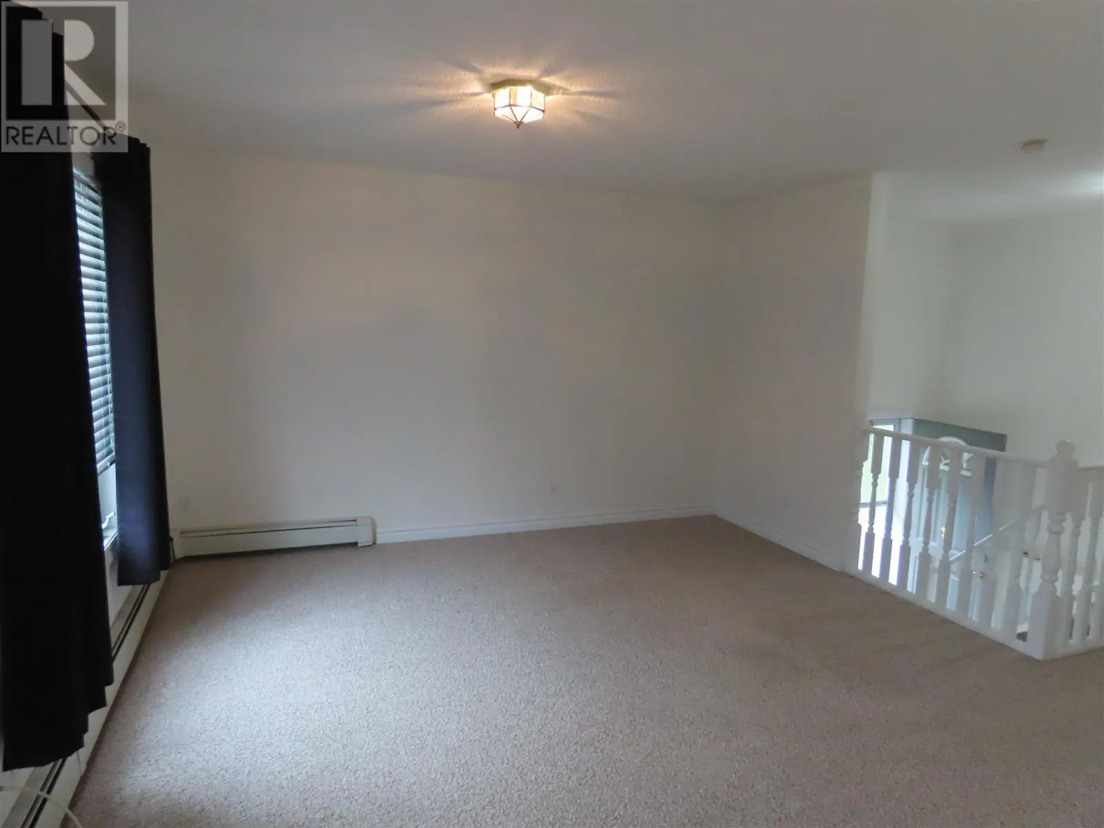 3 Elmwood AVE