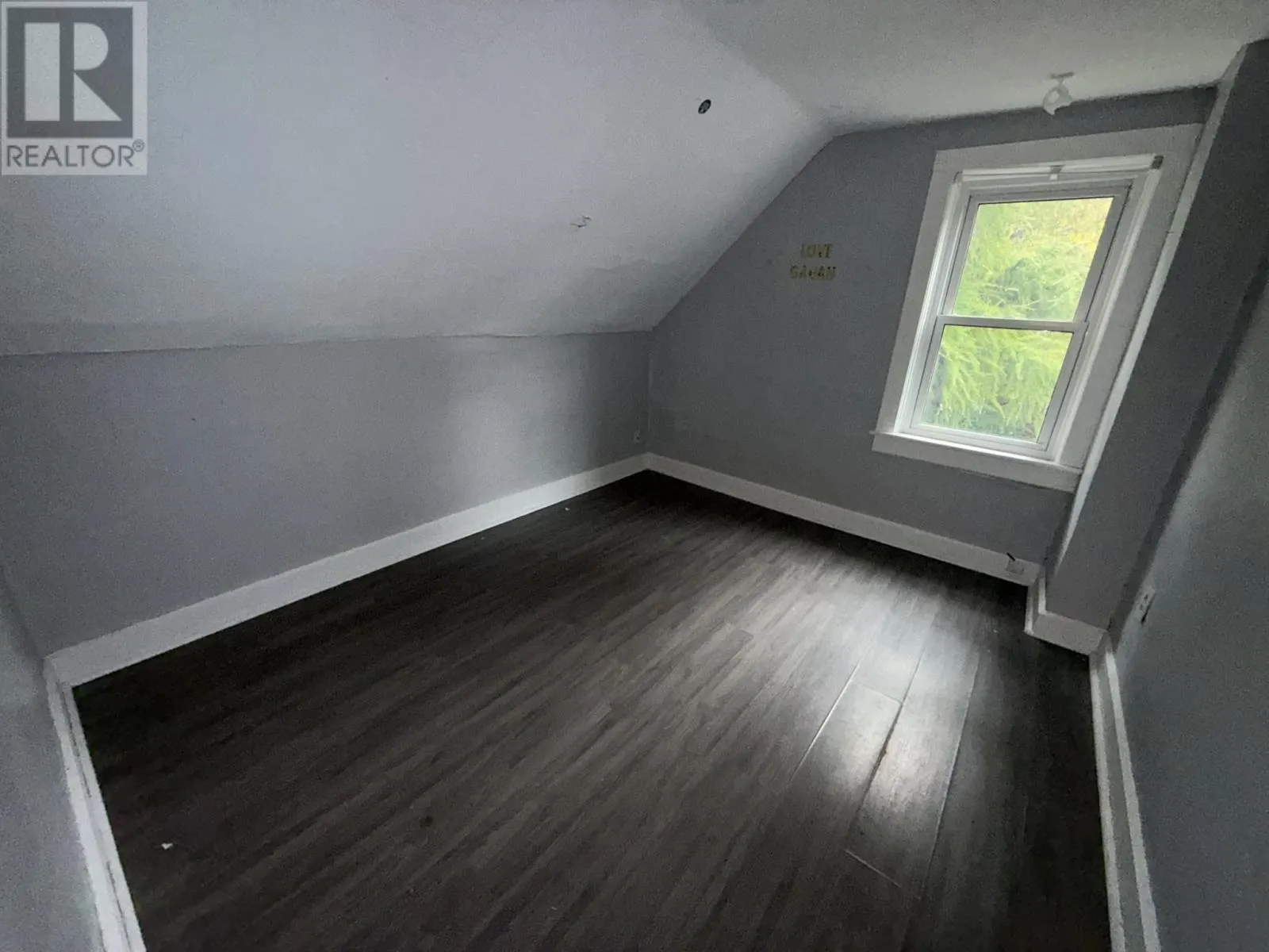 182-184 Woodward AVE