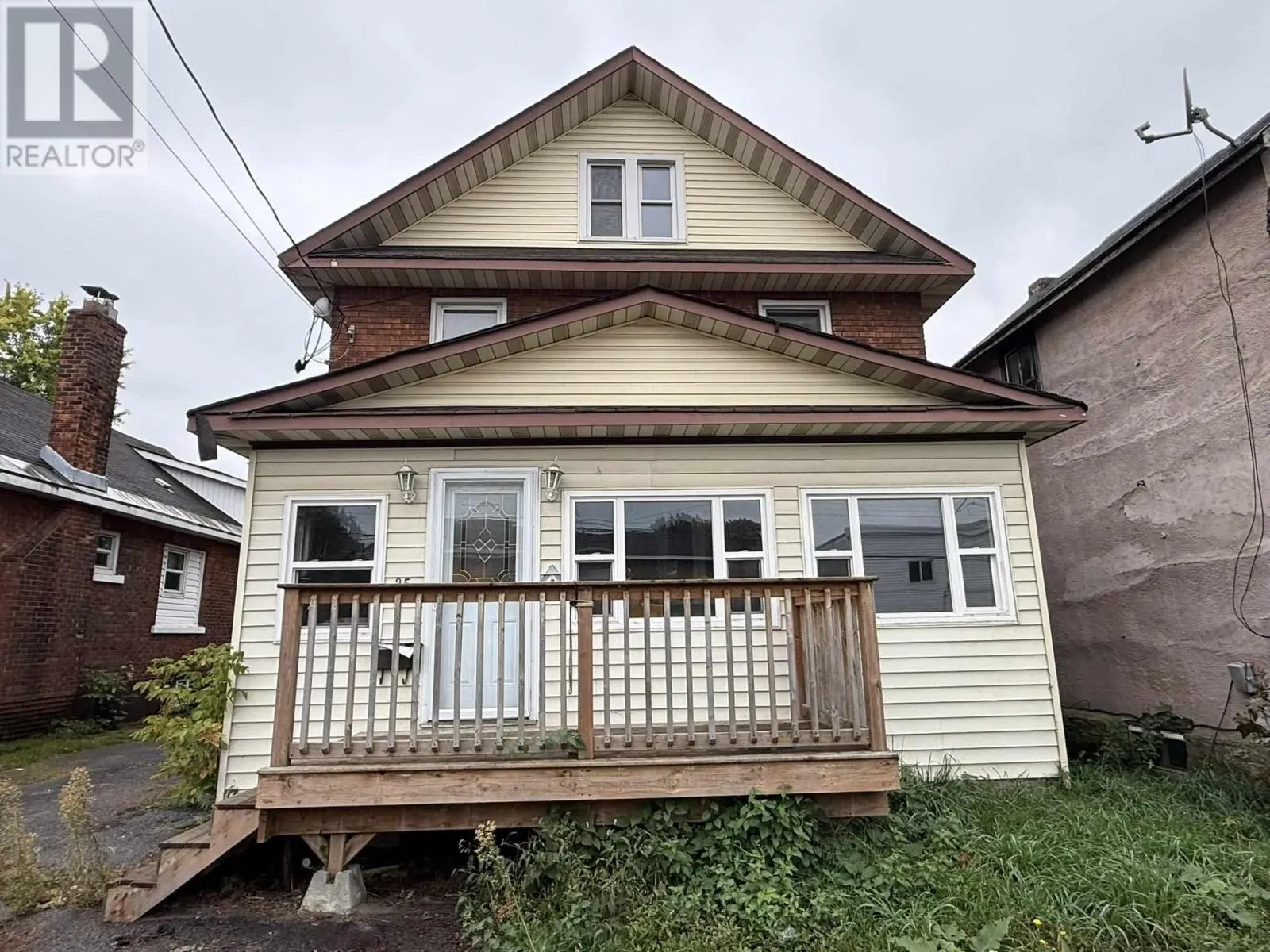 35 Albert ST