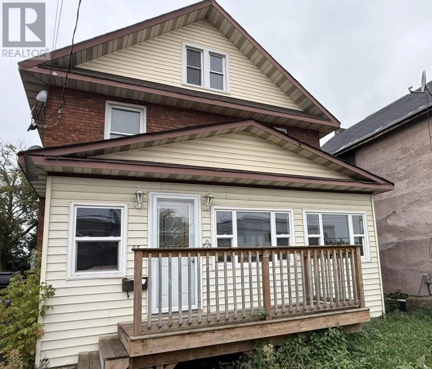35 Albert ST